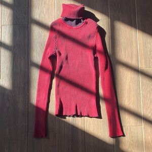 Darjoni Elegant Red Ribbed Turtleneck